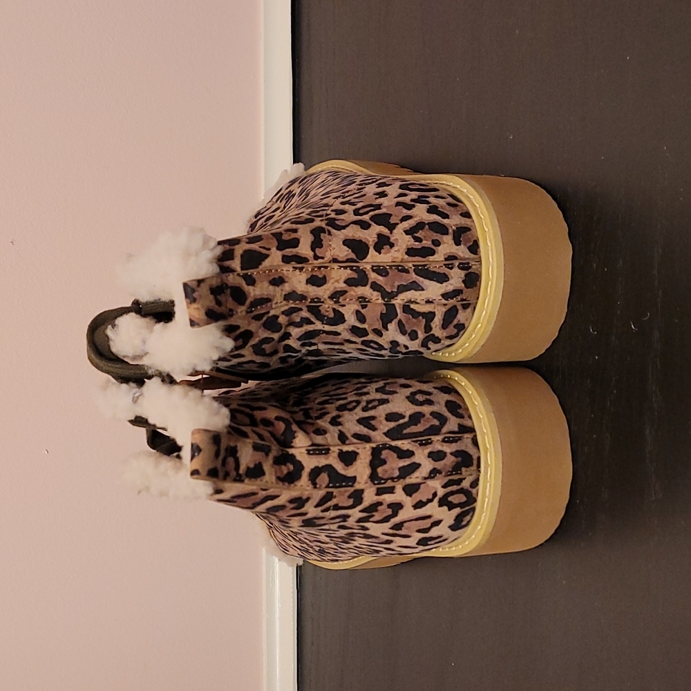 NWOB GENTLE SOULS leopard shearling boots - Picture 5 of 11